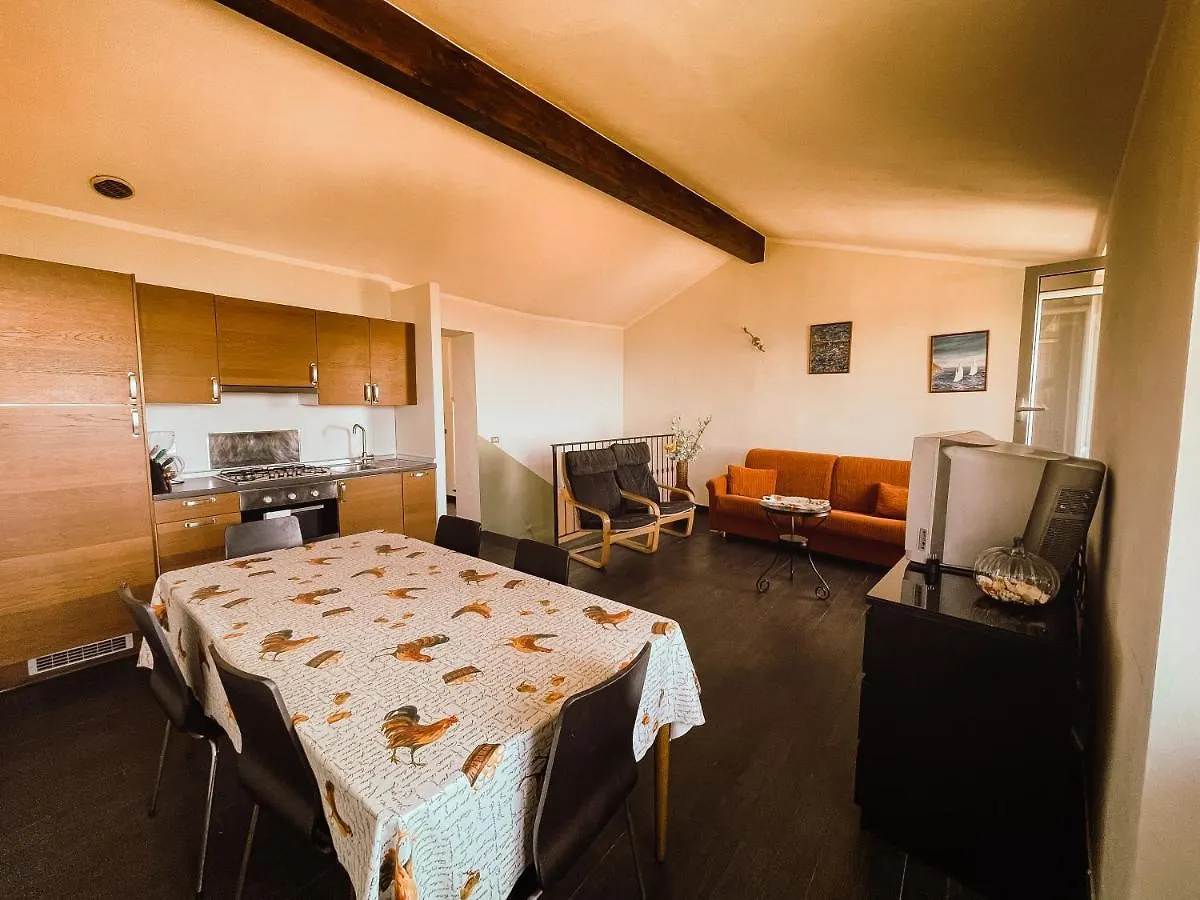 Terzorio Mar Ligure-Trilocale Vista Mare Apartment